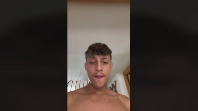 Angeluzzo01  04-07-2022